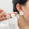 Lovely Spring Summer Daisy Flower Earrings For Women Korean Jewelry 2025 Trendy Sweet Blossom Stud Earrings Jewelry Gifts