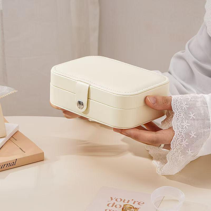 Portable Medium Jewelry Box with Anti-oxidation PU Leather Necklace and Earring Storage