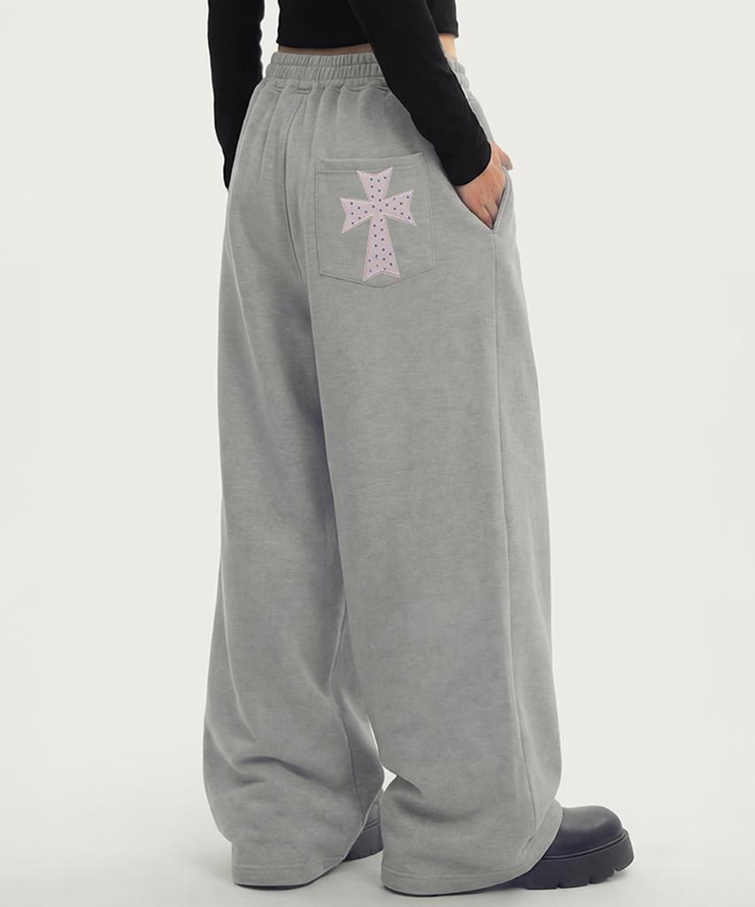 GRAVER [Unisex] Dot Cross Logo Embroidered Training Wide Pants_2 Colors