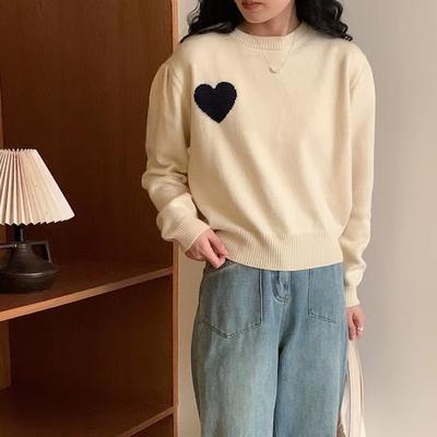 Design Inspired Heart-shaped Round Neck Pullover Knitted Sweater Autumn Loose Casual Sweater