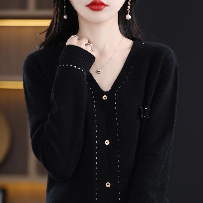2023 Korean Style Versatile V-neck Loose Fit Cashmere Wool Sweater - 100% Pure Wool Knit