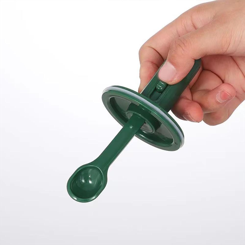 1pcs Glass Seasoning Bottle With Telescopic Spoon Household Kitchen Salt Storage Box Leak Proof and Moisture-proof