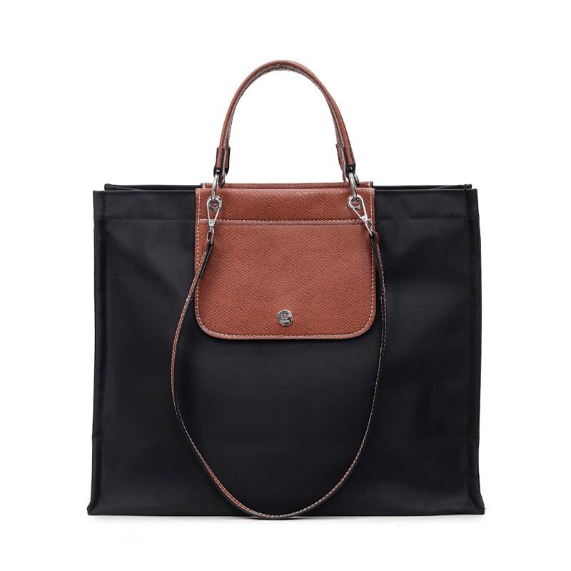 

Новый модный нишевый дизайн, популярная ретро-автомобильная стежка, маленькая квадратная сумка, универсальная маленькая сумка через плечо на одном плече чёрный