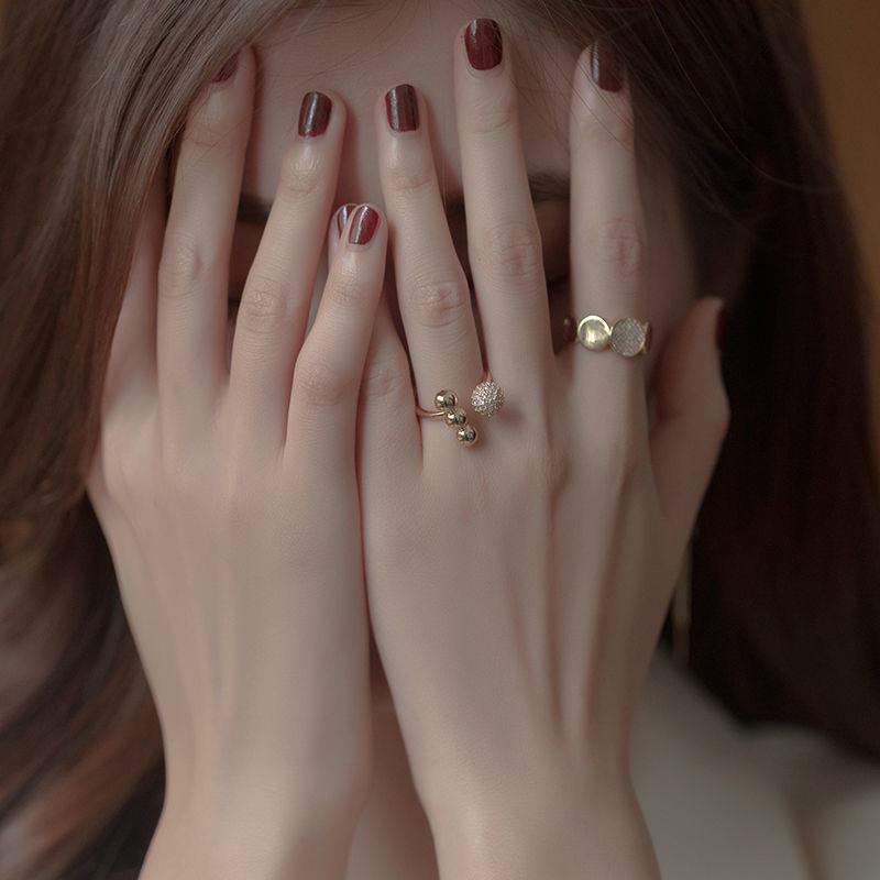 Bague Géométrique Exquise: Mode sud-coréenne, Couleur simple, Luxueux, Design de niche pour femmes