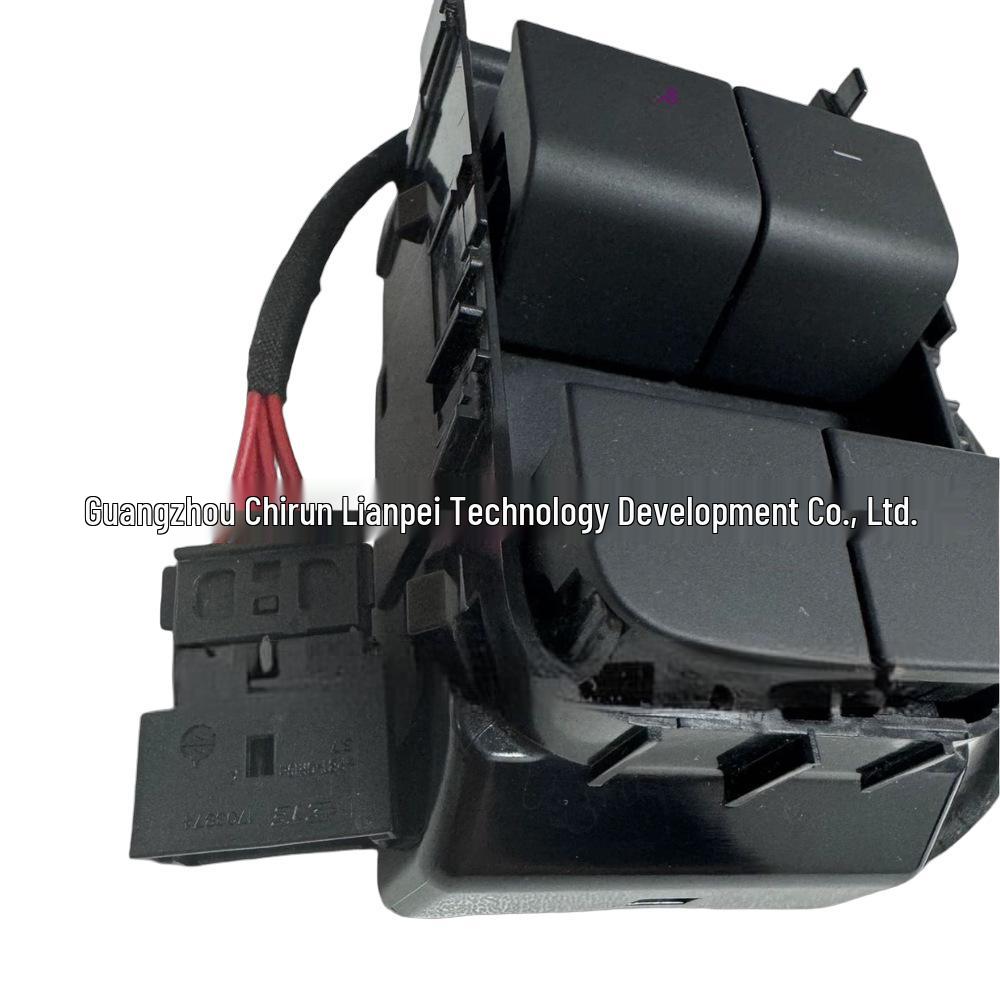 

Перемикач склопідйомника Tesla Model 3 108103702G В наявності In Stock