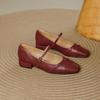 Retro Mary Jane women's shoes with low heels in the autumn of 2025, the new models are huge and good-looking, versatile, light mouth, square
