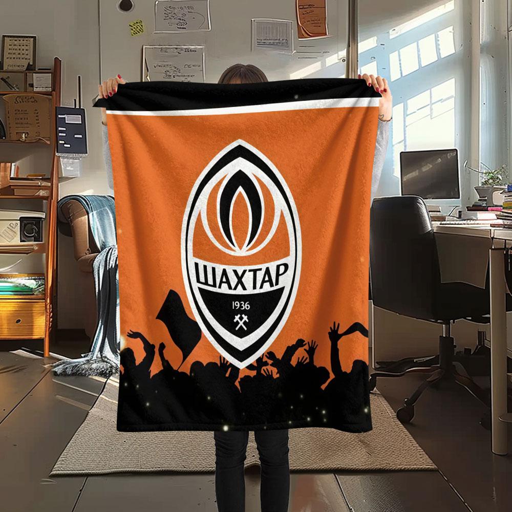 Shakhtar Donetsk FC Printed Flannel Blanket, soft throw for bedroom sofa, washable,soccer fan merchandise, great gift.