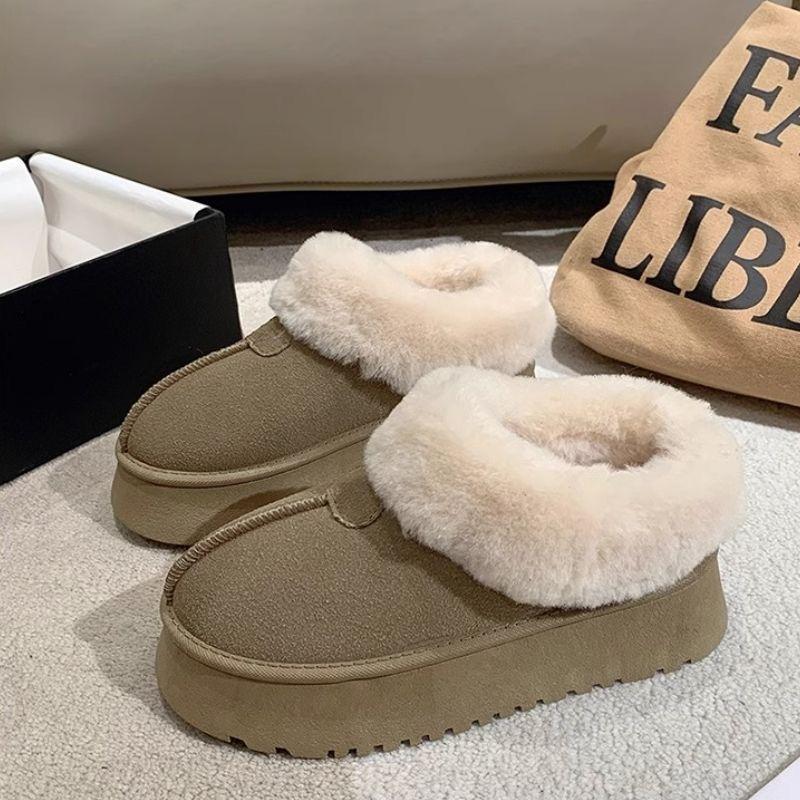 Winter Thick Soled and Furry Snow Boots for Women with Thick Foot Pedals for Warmth and Anti Slip Cotton Shoes