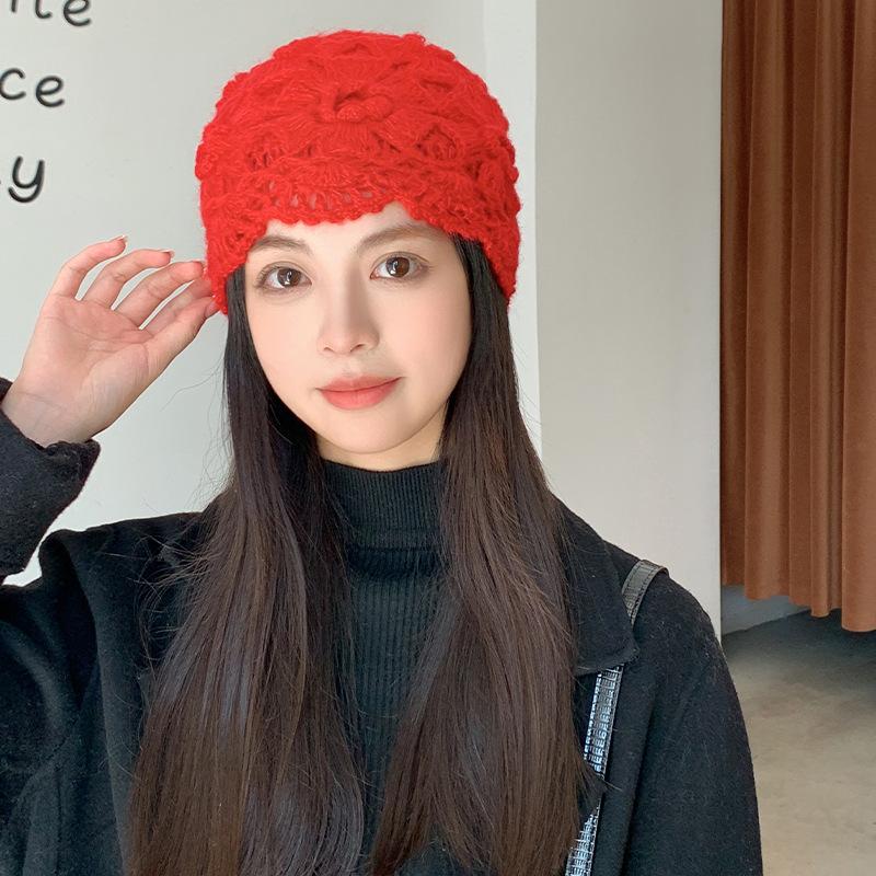 New Winter Crochet Hats for Women Beanie Caps Flowers Handmade Knitted Hat Female Lace Hat Chapeu Feminino Gorras