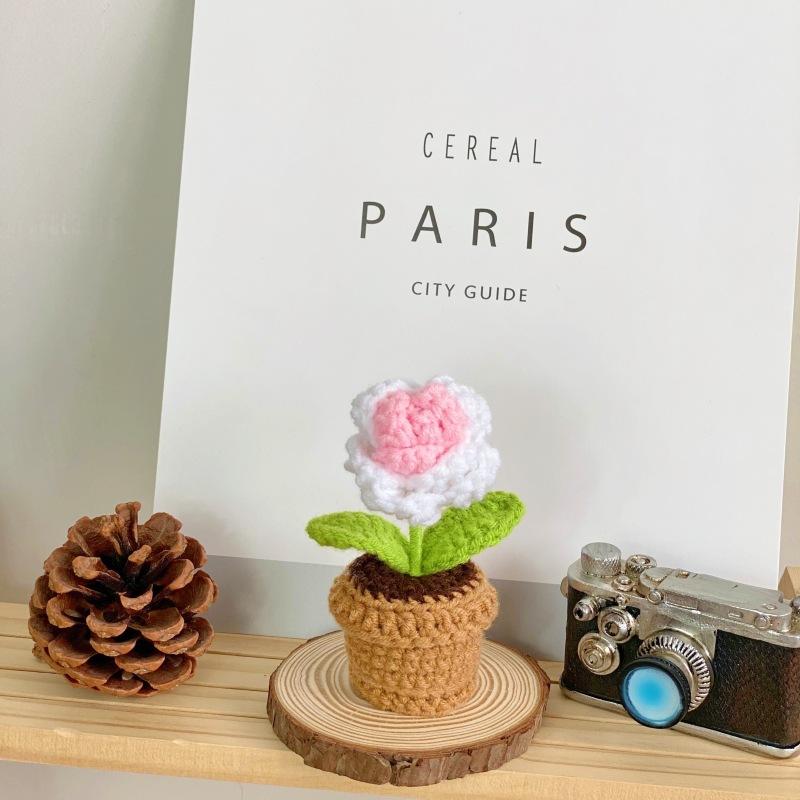 Tulips Crochet Flowers with Potted Cute Knitted Flower Tulips Artificial Palnt Easter Decoration 2025 Office Table Car Decor