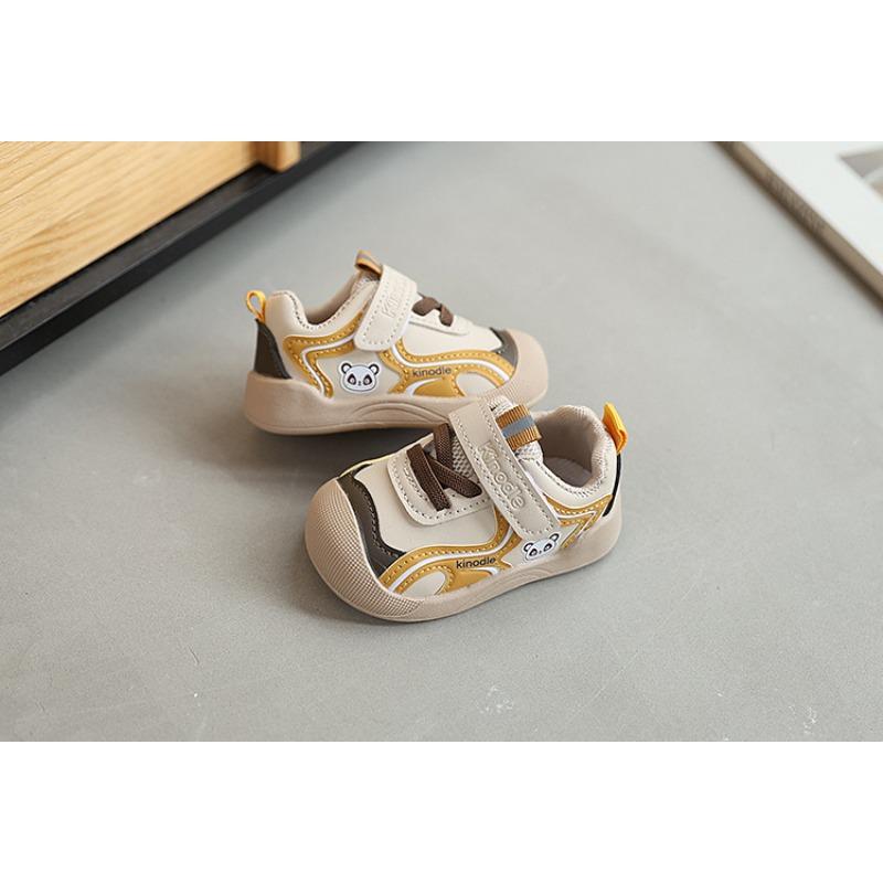 Sapatos macios para bebês e crianças pequenas outono e inverno novos sapatos para meninos e meninas sapatos esportivos infantis antiderrapantes sapatos com função chave