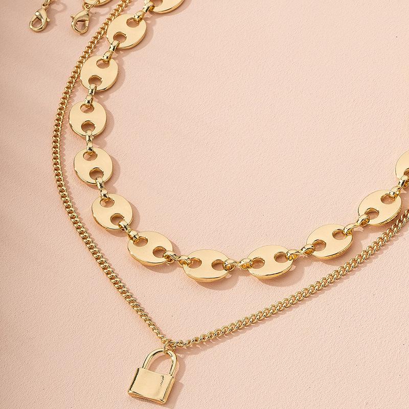 Elegant European & American Trendy Women's Layered Necklace - Fashionable Statement Sweater Chain
