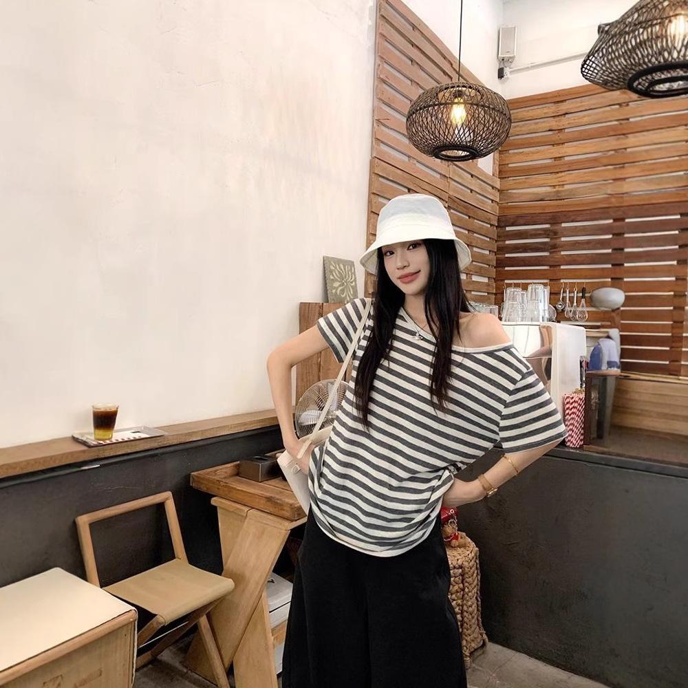 Lazy and Relaxed Diagonal Collar Off-shoulder Short-sleeved Striped T-shirt Summer New Loose Casual Versatile Top Women