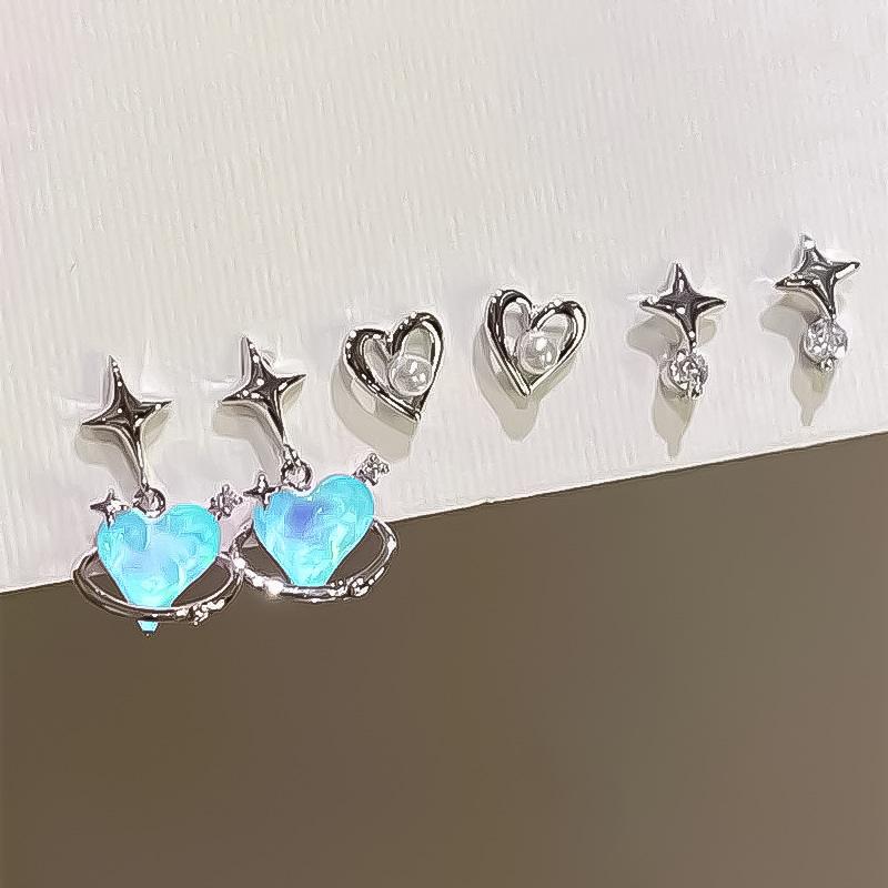 6Pcs Pink Heart Stud Earrings Set Women's Personality Korean Fashion Y2K Pink Crystal Temperament Star Earring Piercing for Ears