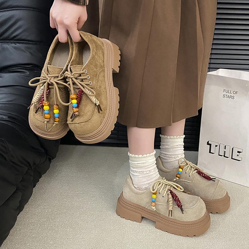 Muffin-Schuhe Damen Plateau mattes Leder 2025 Herbst neue Einzelschuhe kleine Höhenzunahme Freizeitschuhe Slipper kleine Lederschuhe