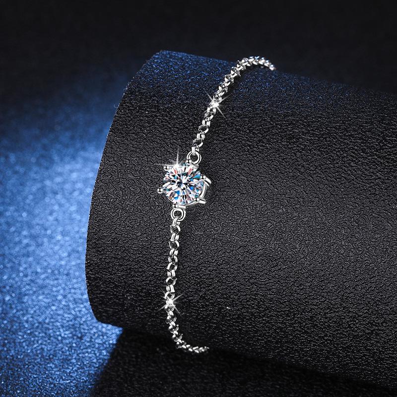 Moissanite 925 Silver Women's Bracelet, Six-Prong INS Style, Light Luxury, Exquisite Craftsmanship.