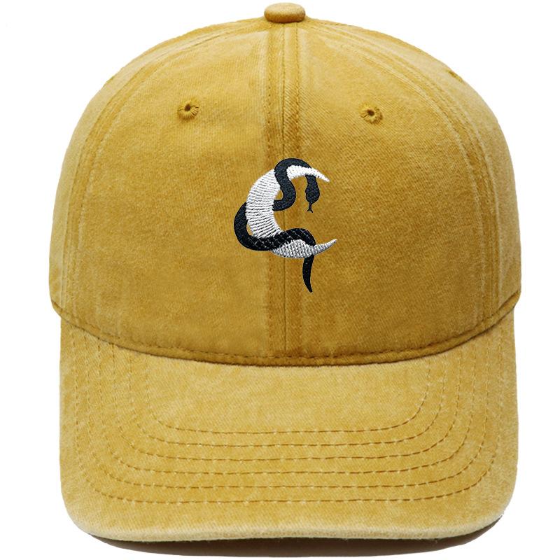 Snake wrap moon embroidery baseball cap washed retro dad hat personality hip hop men's and women's casual hat tide