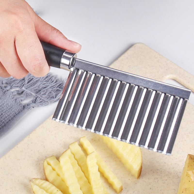1pc Stainless Steel Wavy Potato Cutter Professional Crinkle Cut Vegetable Slicer for Potatoes Carrots Cucumbers 3