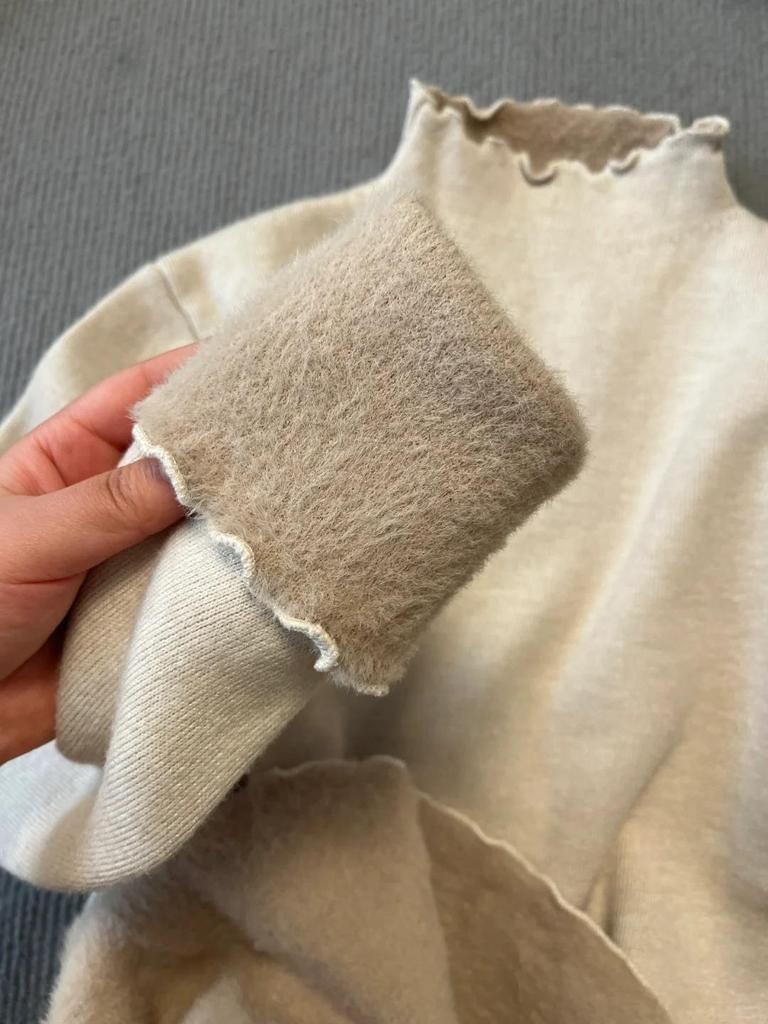 Damen Winter 2025 Fleecegefüttertes Strickoberteil mit Rüschen und halbohem Kragen