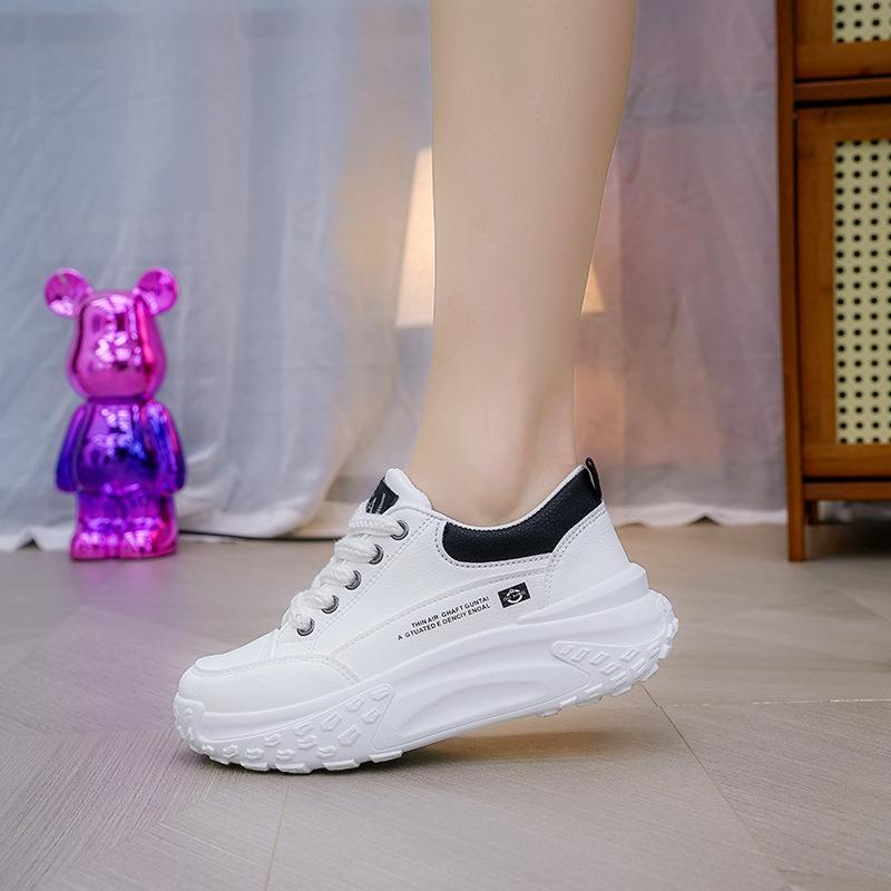 

Женские белые кроссовки на низкой подошве в стиле «папиных» на весну 2024: Увеличивающие рост, Повседневные, Универсальные, Кроссовки на толстой подошве 35 белый