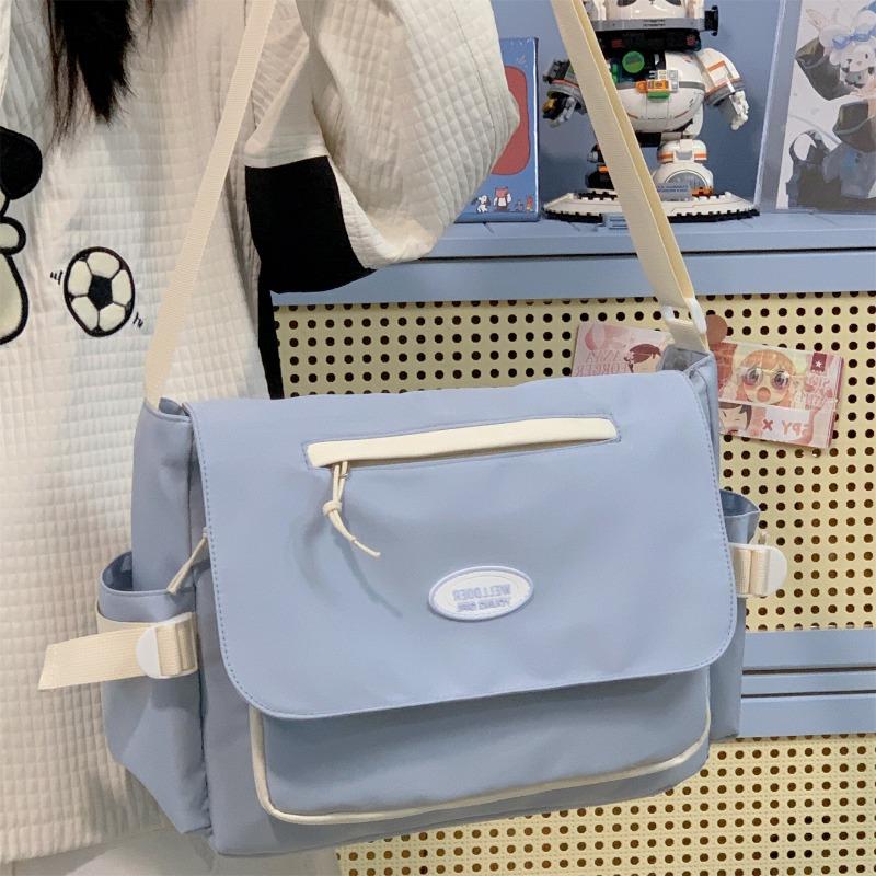 

Новый школьный рюкзак имеет высокую ценность, свежий и милый, а ранец конфетных цветов — это легкая весенняя сумка-мессенджер большой вместимости для девочки.