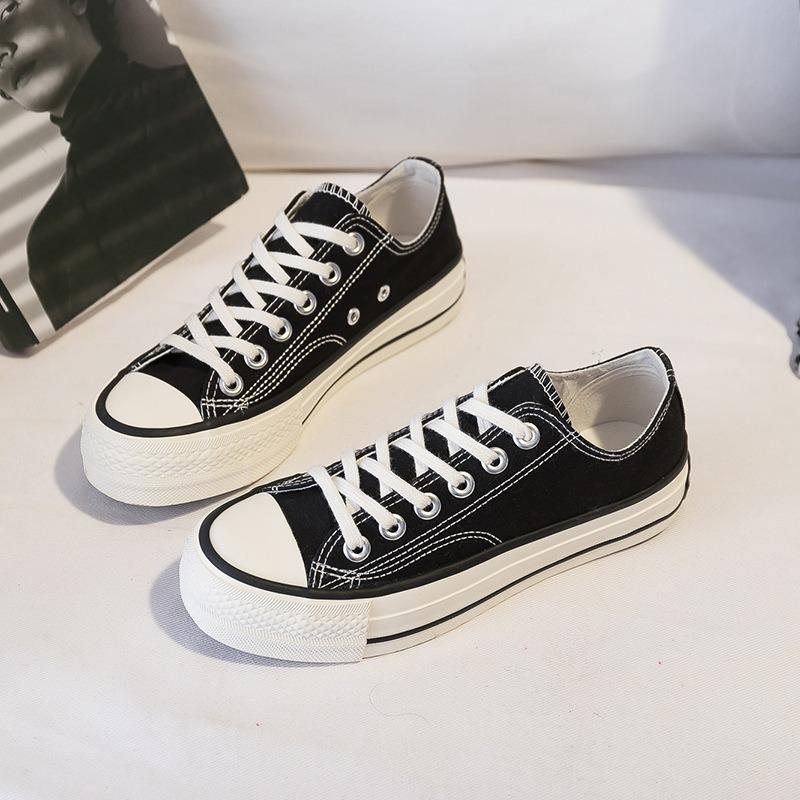 Shoes Women's New Versatile Breathable Black Round Head Flat-soled Canvas Shoes Students Lightweight Little White Shoes Women