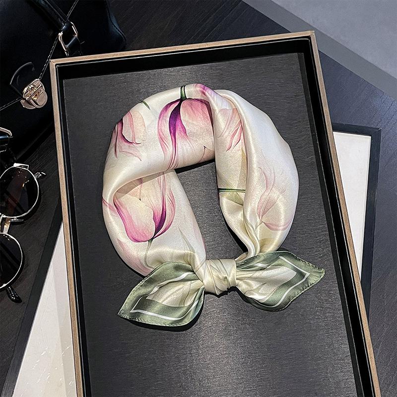 

2026 Fashion 100% Real Silk Scarf 53Cm Square Bandelet Women s Silk Temperament Small Scarf Neck Floral Wrap Printed Scarves 53x53 cm