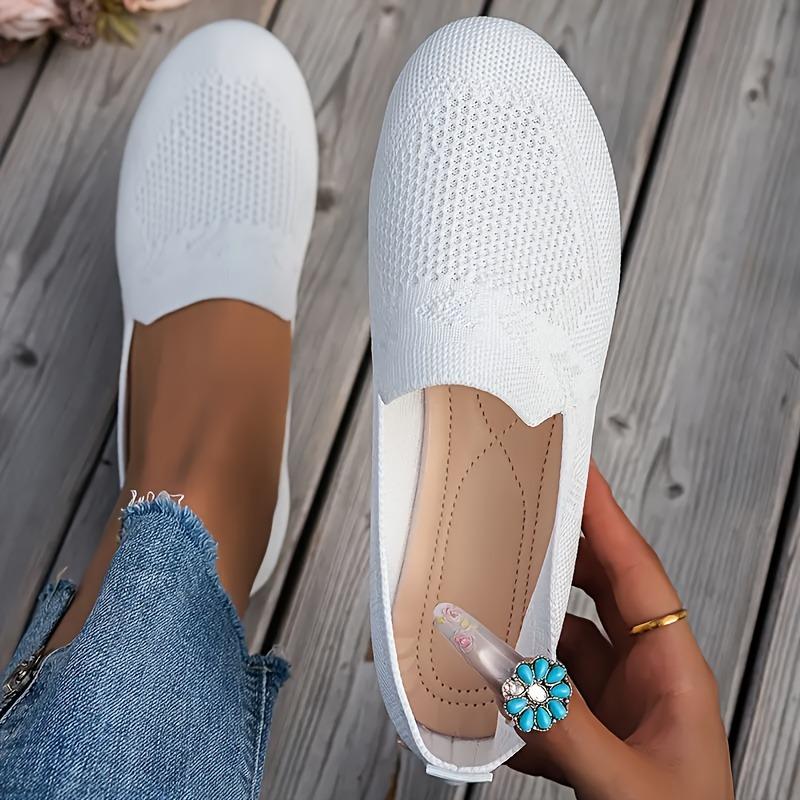 2025 Fall New Large Size Round Head Flat Single Shoes Female Shallow Mouth Sports Wind Casual Shoes