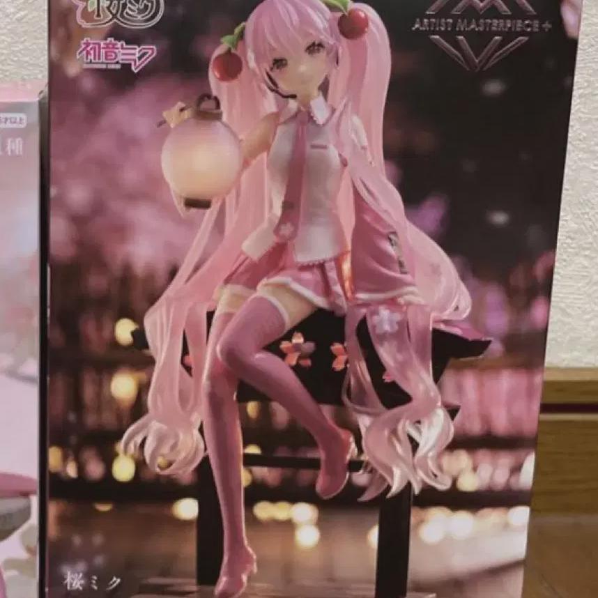 

Нераспечатанная настоящая фигурка девушки-фонаря Hatsune Miku Sakura MVP