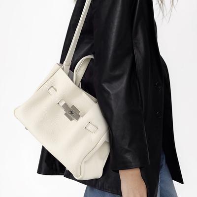 Leather Women's Bag Head Layer Pitot Bag Daily Commuter Crossbody Bag Solid Color Simple Box Bag