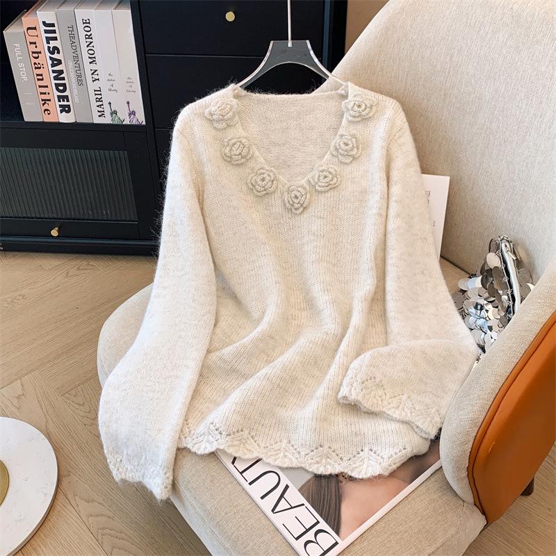 Pink Flower V-Neck Sweater - Plus Size, Mid-Length for Chubby Women, Fall/Winter 2024