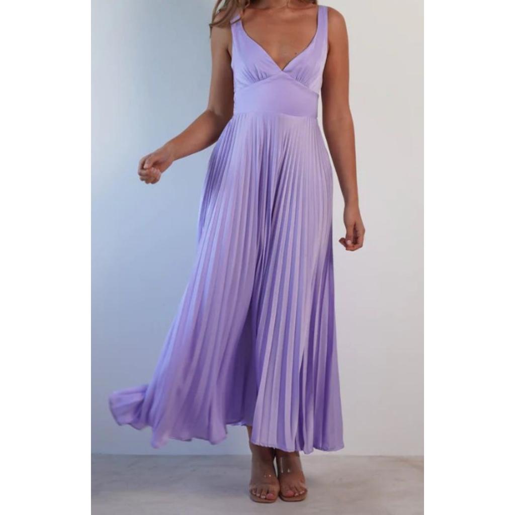 Women's V Neck Sleeveless Maxi Dress Slim Fit High Waist Elegant Pleated Sundress