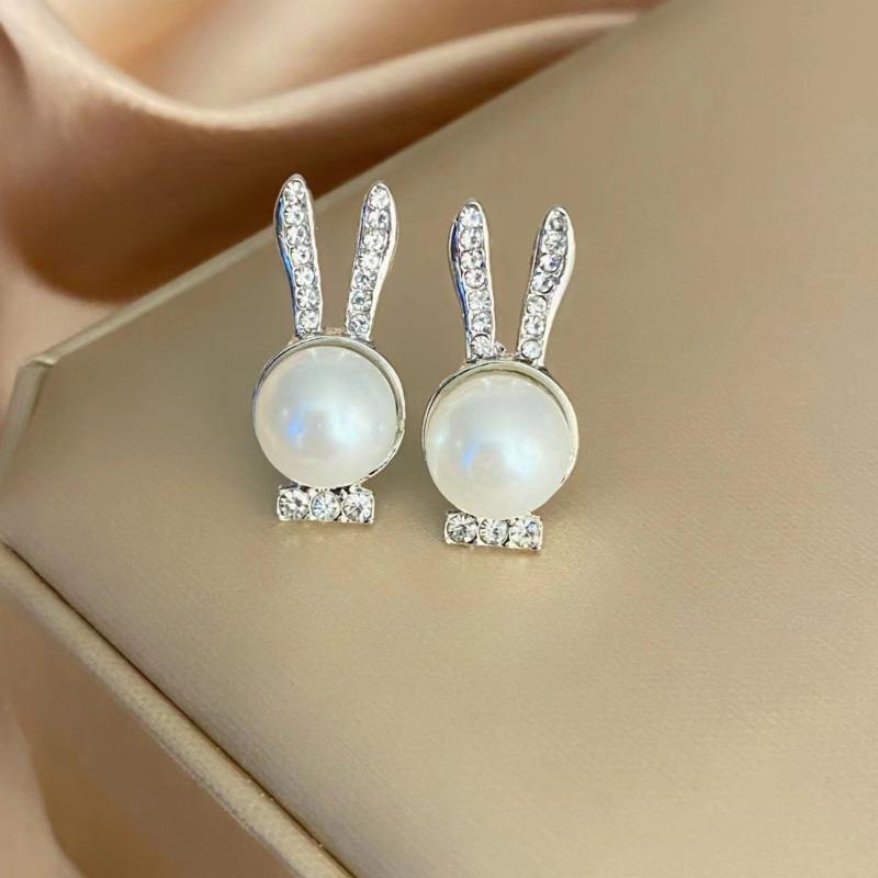 

Новые модные темпераментные женские геометрические серьги с жемчугом и кроликом, инкрустированные бриллиантами