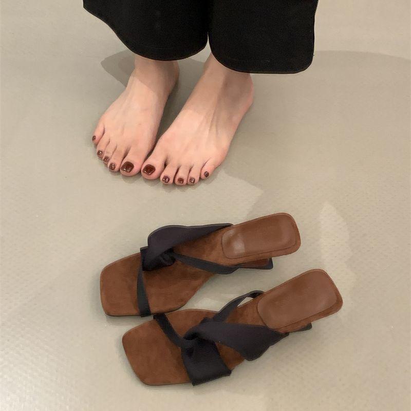 Wedge heel red French cool slippers fairy shoes wear 2025 new summer temperament with skirt sandals