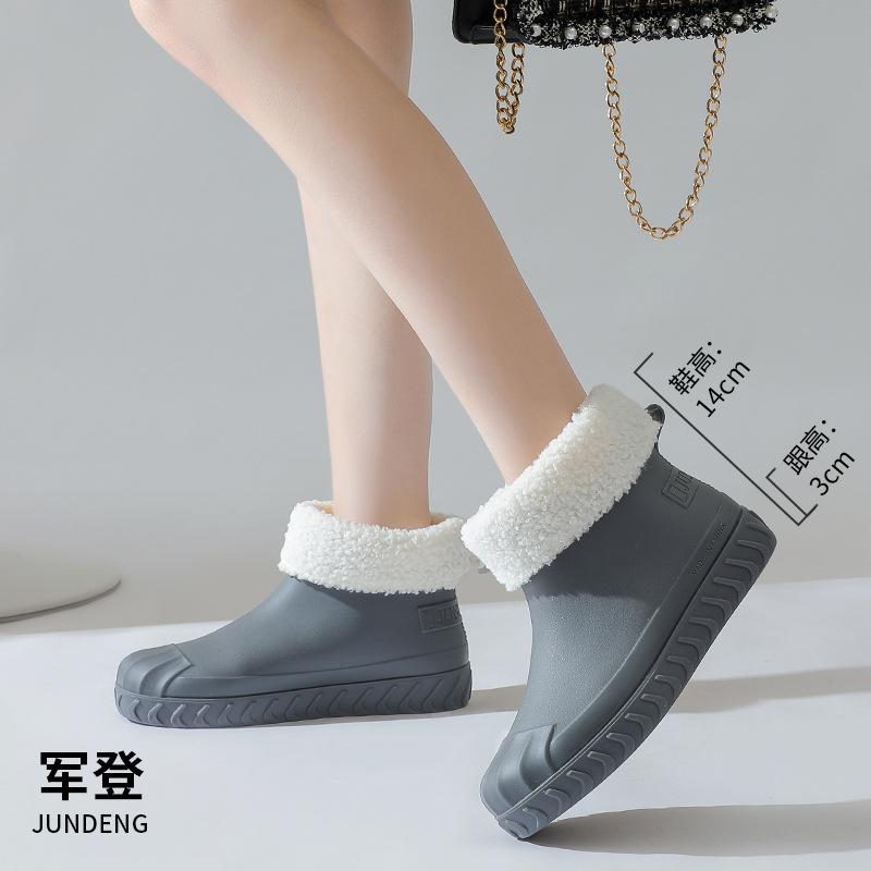 Rain Shoes Women's Fashion Outer Wear Water Shoes Waterproof and Non-slip Soft Sole Kitchen Short Rubber Shoes Rain Boots Batch