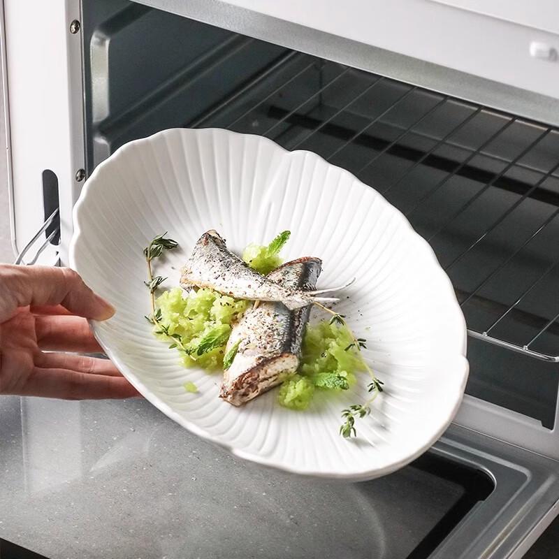 Elegant Pure White Ceramic Fish Platter