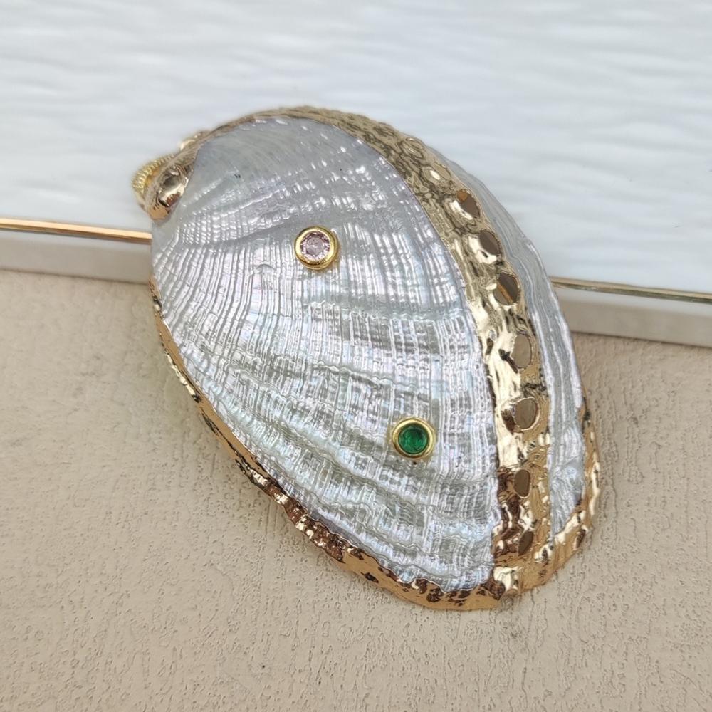 Natural Gold-plated Edge Conch Shell White Abalone Shell White Real Seashell Pendant DIY Jewelry Bracelet Wind Chime for Women