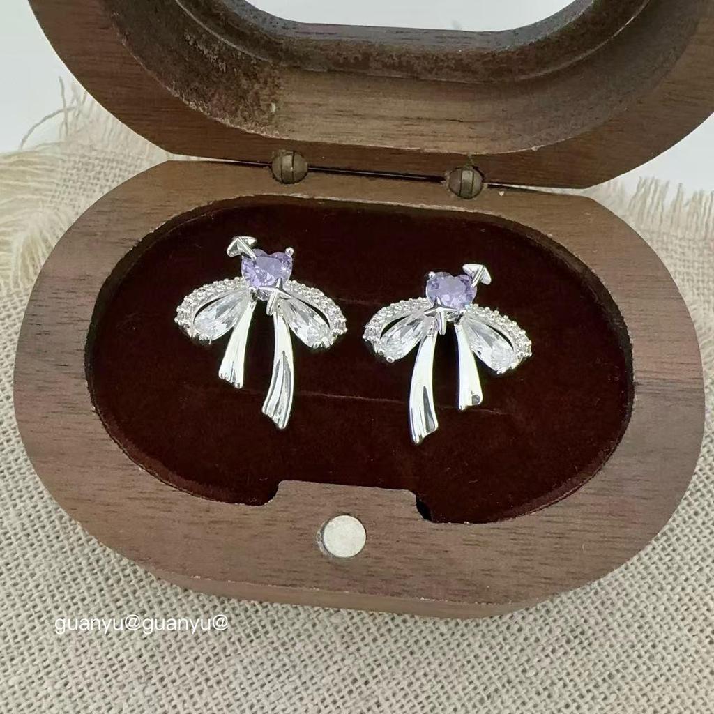 Elegant Zircon Bow Stud Earrings: Chic & Versatile for Women