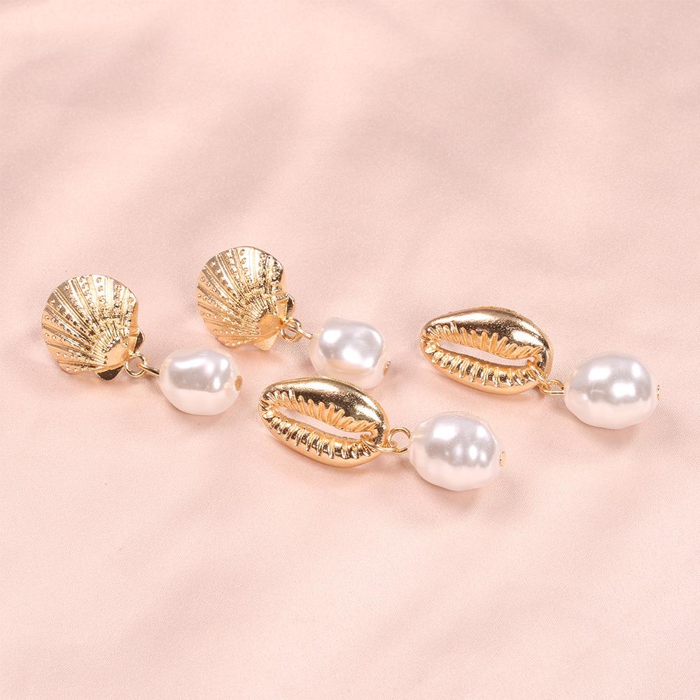 Exclusive, Simple Temperament Versatile Pearl Shell Earrings Earrings