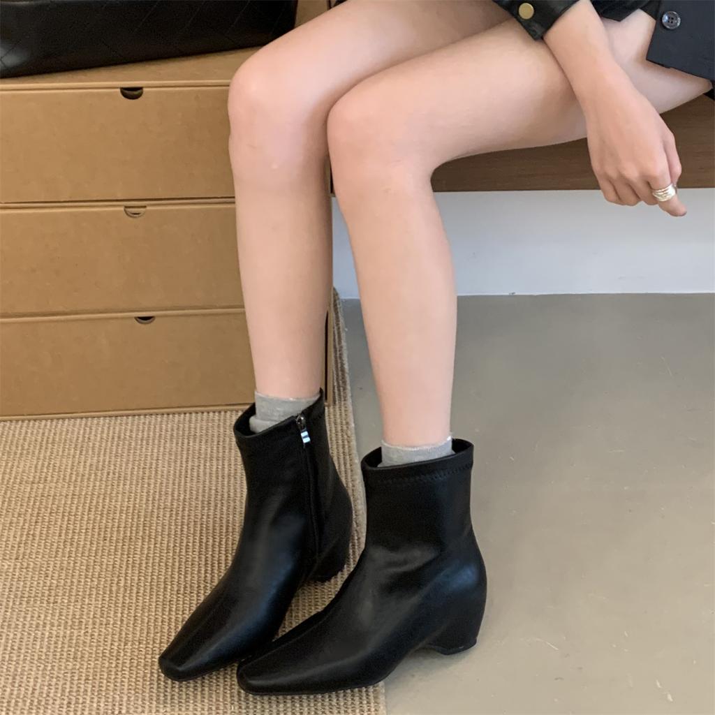 Short boots female inner height increase fairy Chelsea boots new small thin boots fashion Martin boots British style
