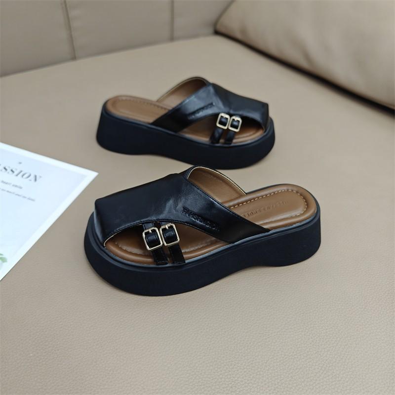 Beautiful baotou half slippers summer wear 22 new temperament thick-bottomed beach Roman cool slippers