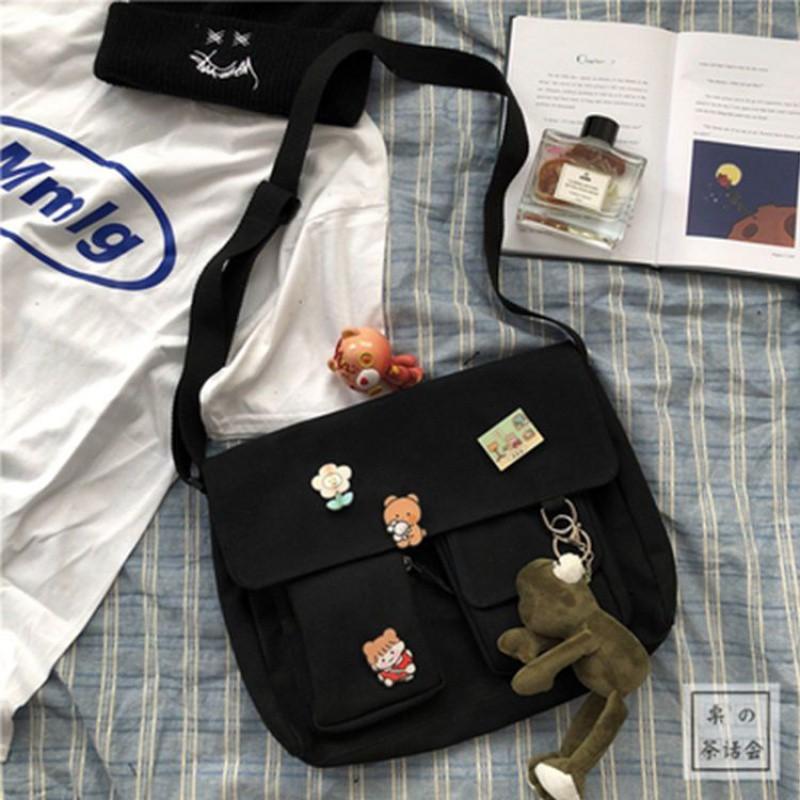 Japanese Harajuku Cute Retro Girl Shoulder Bag Chic Badge Canvas Crossbody School Bags Student Solid Color Messenger Bag Satchel