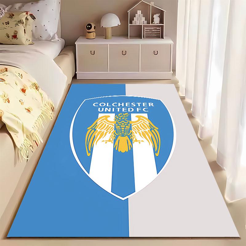 Blue and White Eagle Crest Carpet suitable as a non-slip mat for the living room or bedroom sofa