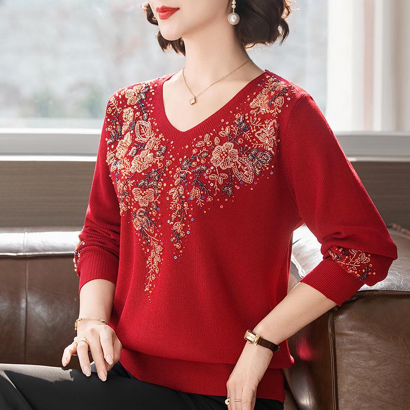 Happy Mother-in-law V-neck Red Knitwear with Handmade Sequin Embroidery - Slimming and Age-Reducing Top for Spring and Autumn