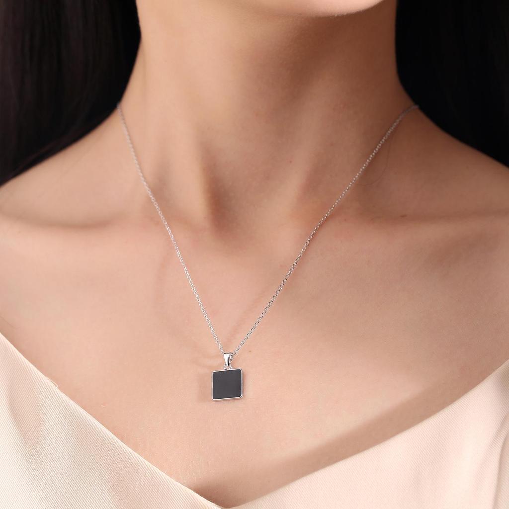 Beixi S925 Sterling Silver Geometric Black & White Epoxy Necklace for Women - Simple Fashionable Design