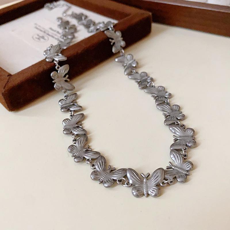 

Korean ins simple butterfly necklace niche temperament stainless steel collarbone chain temperament light luxury high-end jewelry women