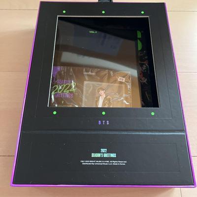 [USED] BTS 2022 SEASON'S GREETINGS
