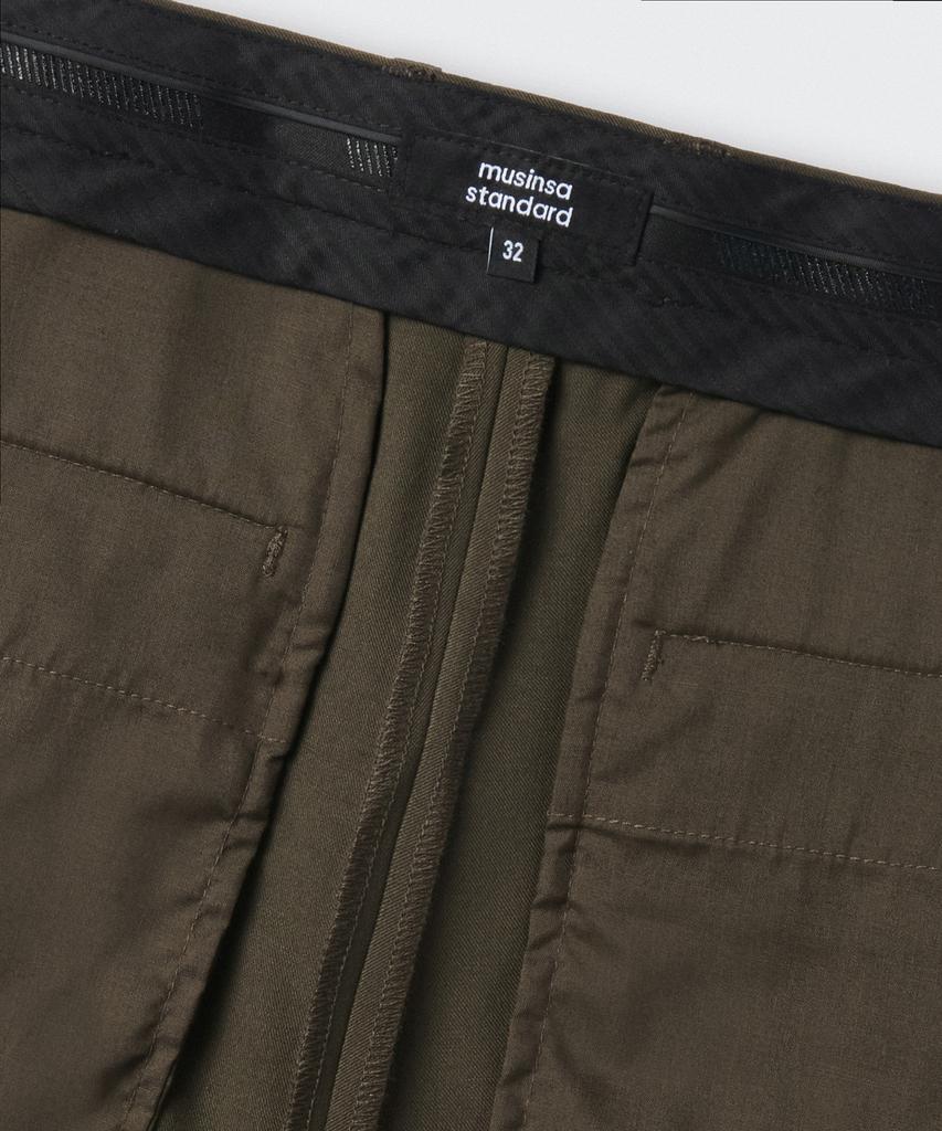 Musinsa Standard Wide Bermuda Hidden Banding Half Slacks [Dusty Khaki]