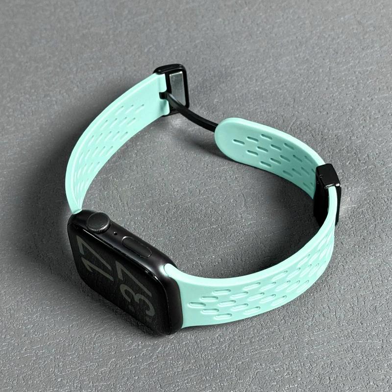 Silicone Strap for Apple Watch Band 49mm 46mm 45mm 44mm 42mm 40/41mm Magnetic Bracelet Correa iWatch Series 10 9 8 7 6 5 4 Ultra