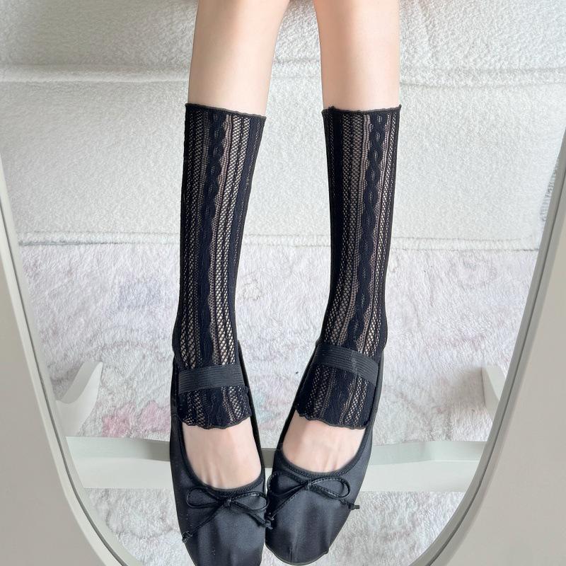 Women's Trendy Lace Bunched Mid-Calf Socks - Breathable Summer Black & White